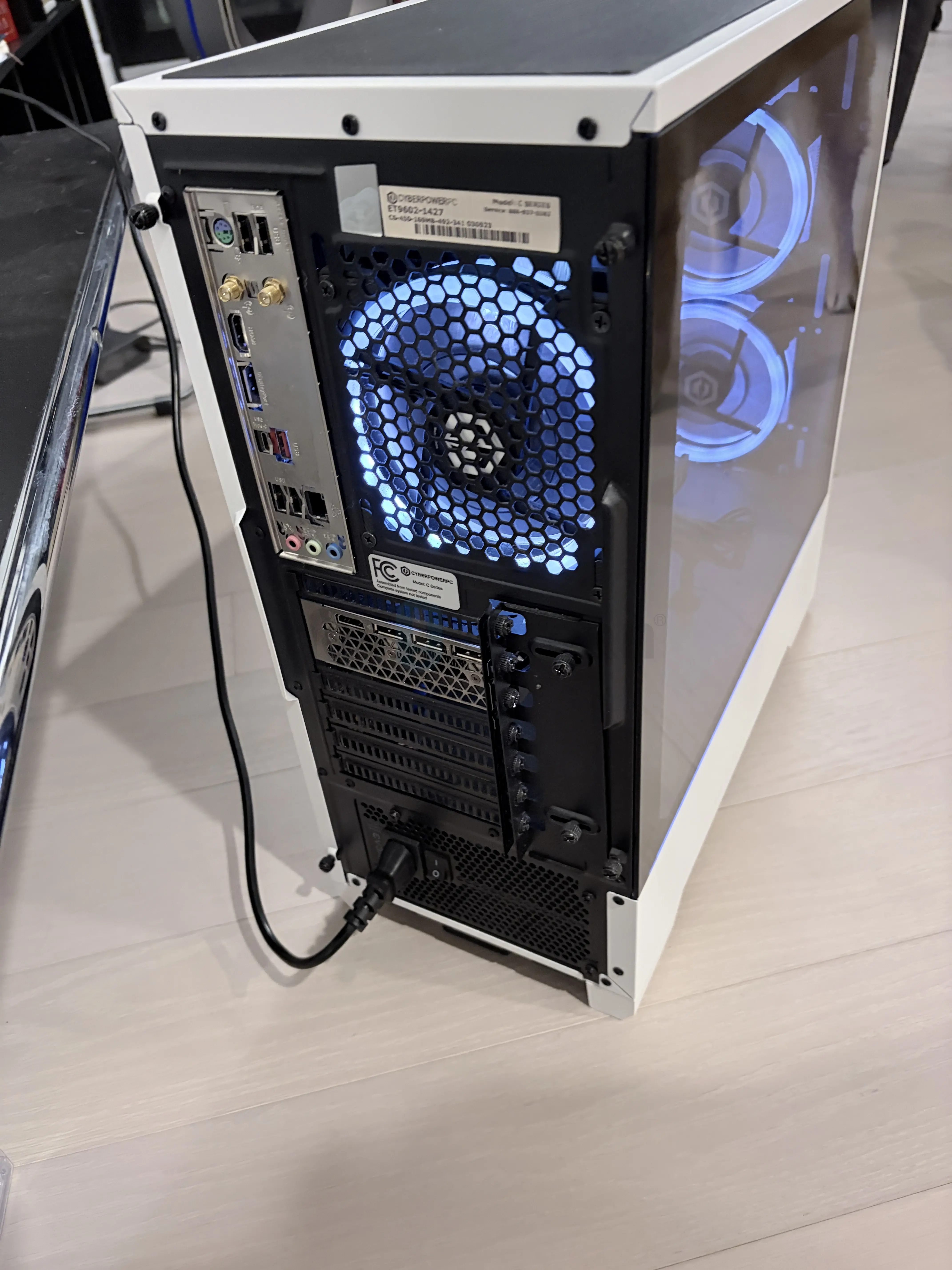 Cyberpower gaming desktop & Samsung monitor