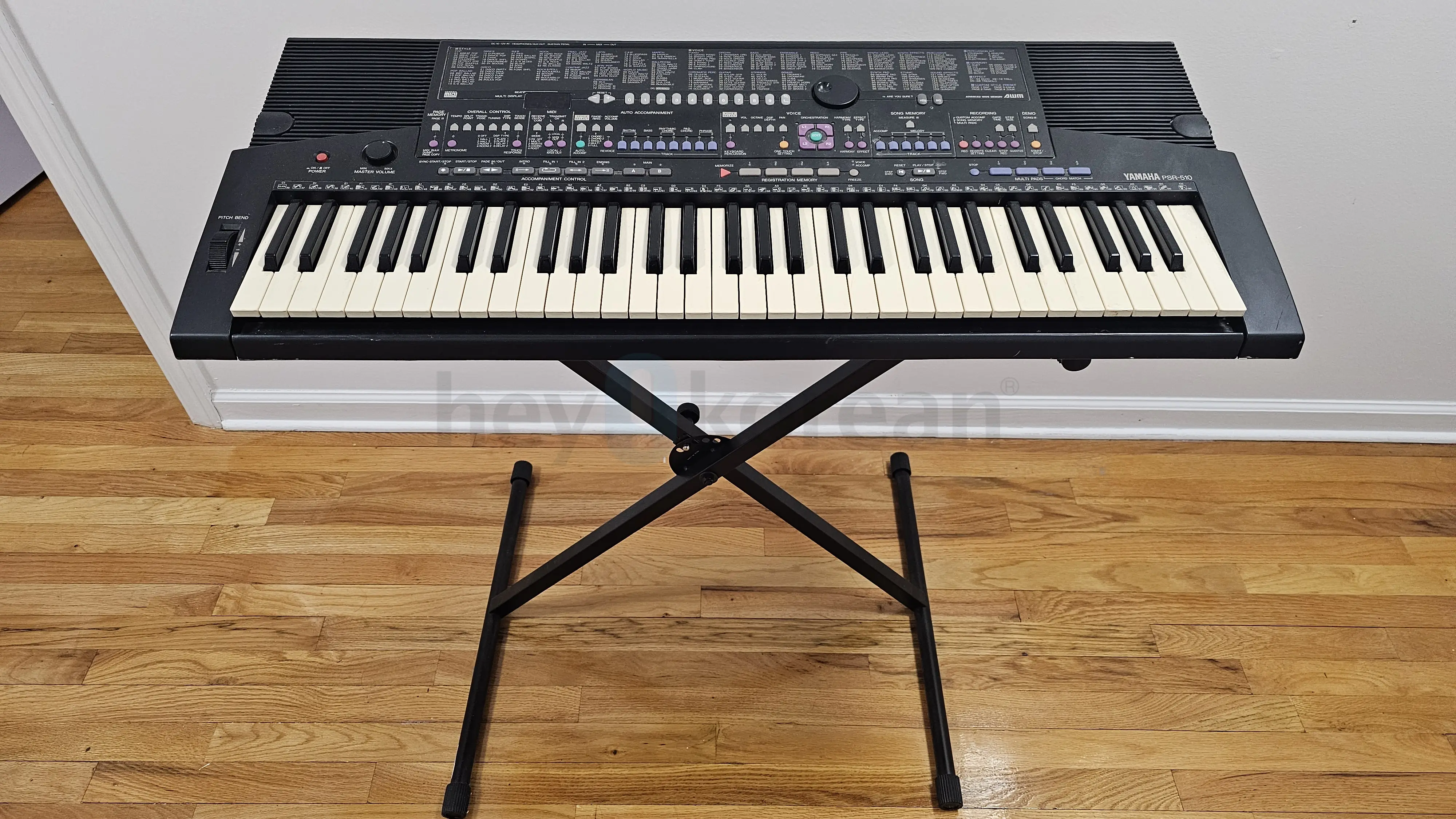 Yamaha Keyboard and Stand